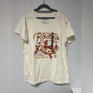 NWT Women’s Ariat Graphic Tee Size XL